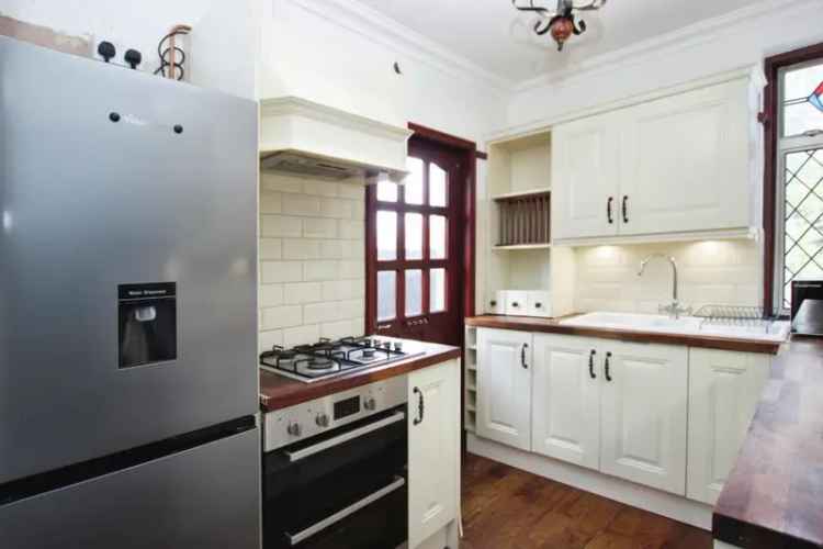 4 Bedroom Semi-Detached House for Sharers