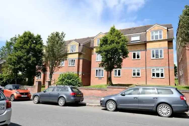 2 Bedroom Flat for Sale Near Cockfosters