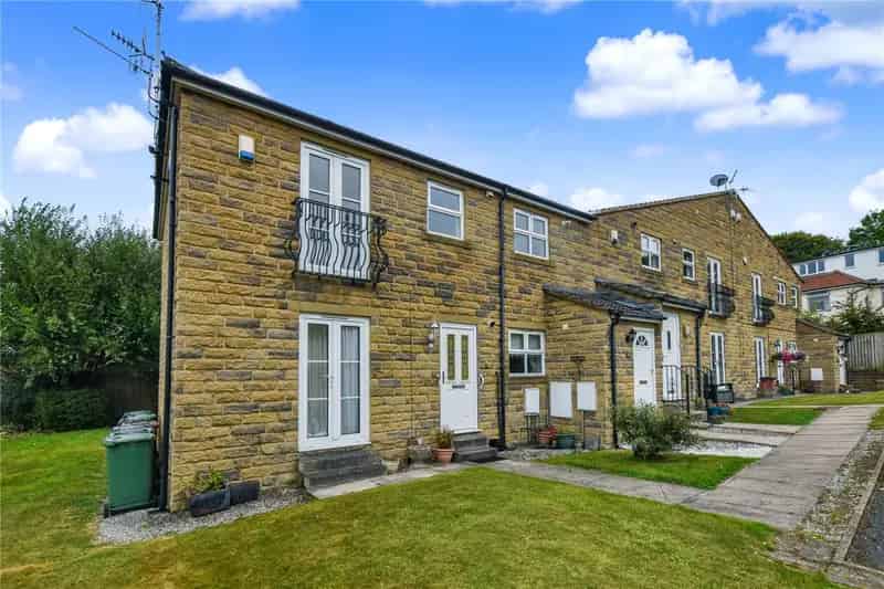 Flat For Sale , Leeds, England