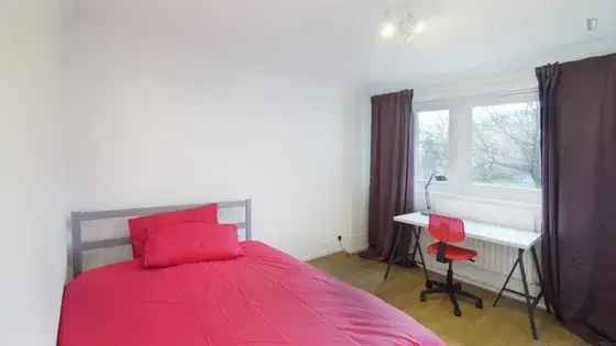 4 Room 34m² London Property for Students and Professionals