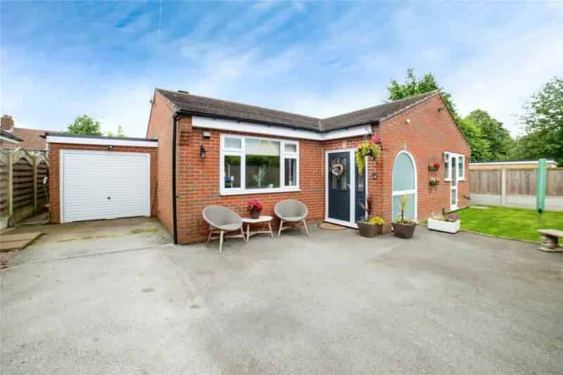 3 Double Bedroom Detached Bungalow For Sale