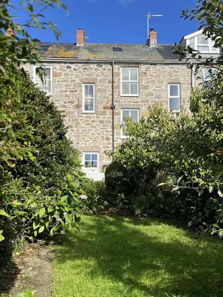 3 Bedroom Terraced House Mousehole Sea Views