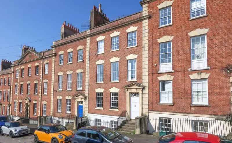 3 Bedroom Apartment for Sale