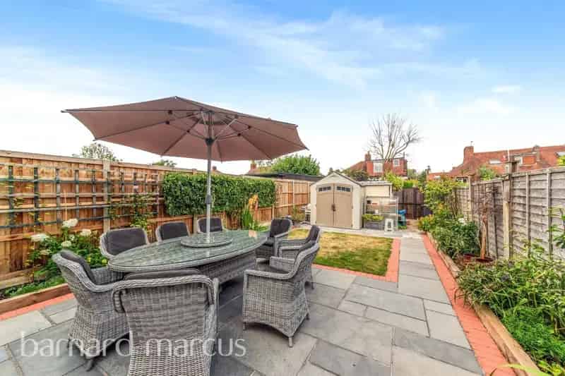 3 Double Bedroom House in Wallington Croydon Road