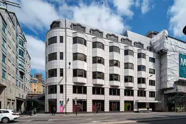 Refurbished Office Space to Rent in Central London