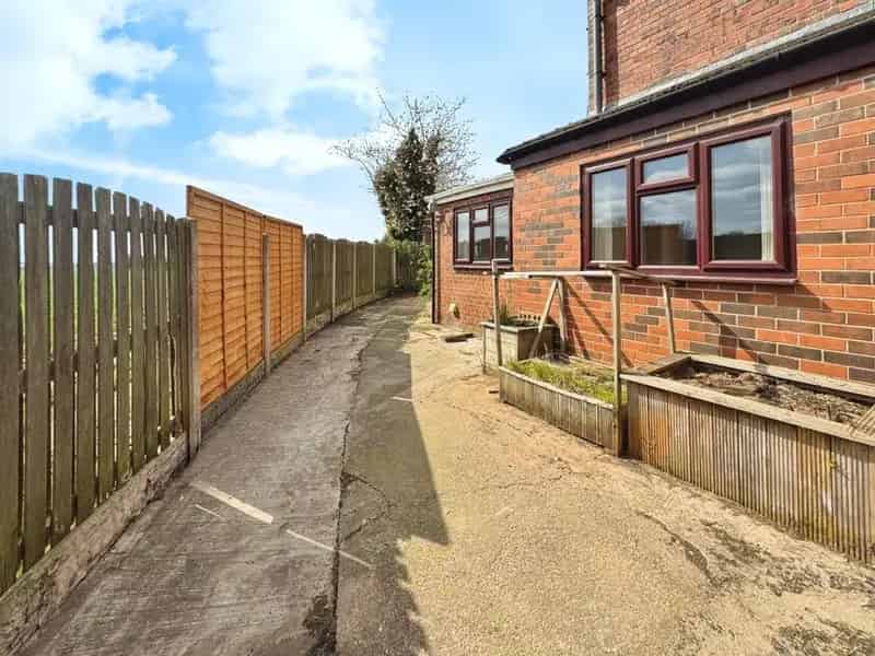 2 Bedroom End Terrace House for Sale Laughton South Yorkshire