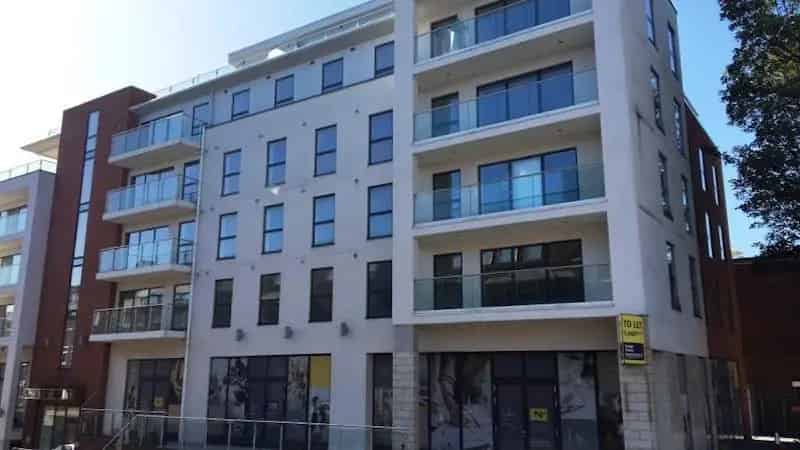 Modern Residential Building with Commercial Units in High Wycombe Town Centre