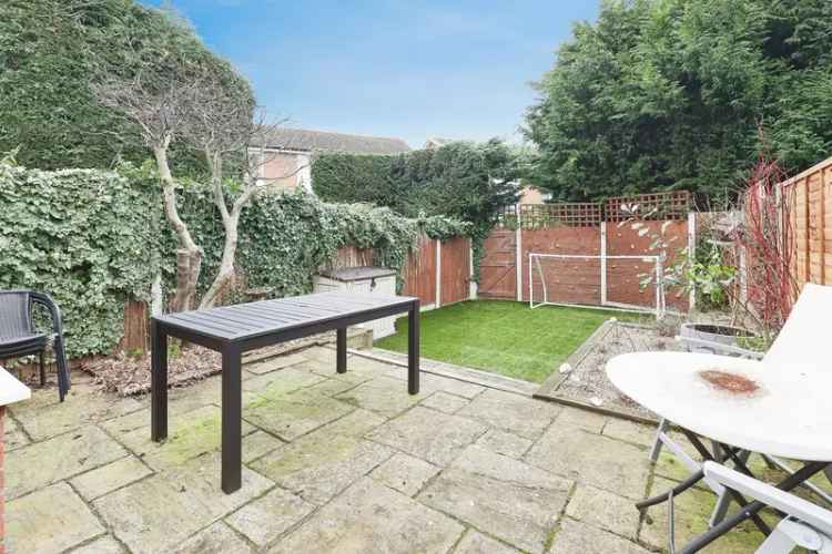 Terrace House with Conservatory in Birmingham