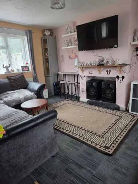 3 Bedroom Family Home Near Schools and Amenities