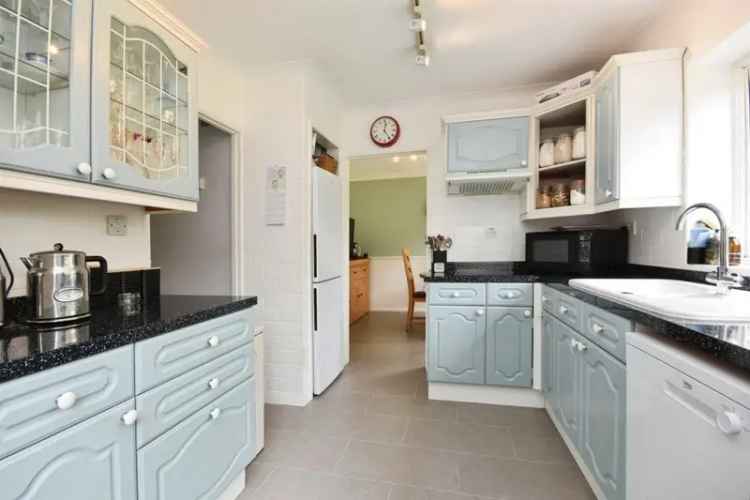 4 Bedroom Semi-Detached House in Great Baddow