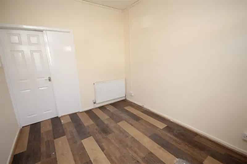 1 Bedroom Apartment Near City Centre