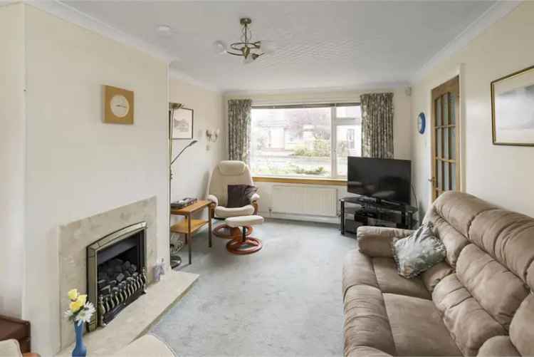 3 Bed House - Semi Detached with 1 Reception Room