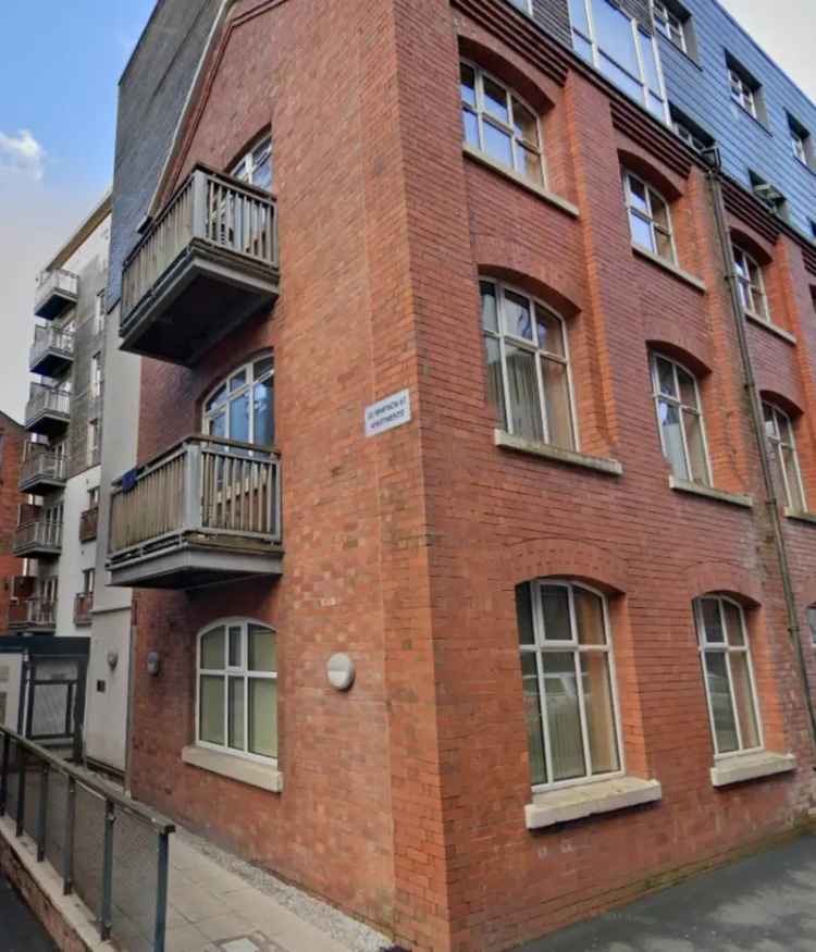 2 Bedroom Furnished Ground Floor Apartment to Rent