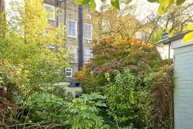 Semi Detached House for Sale in Pembroke Road W8