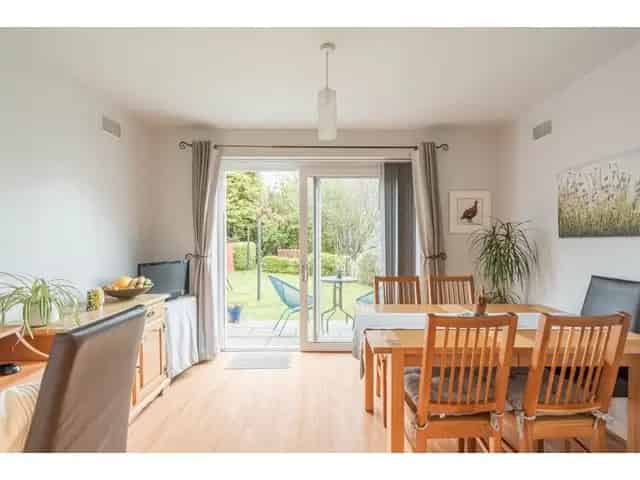 2 Bedroom Extended Lower Villa for Sale in Carrick Knowe