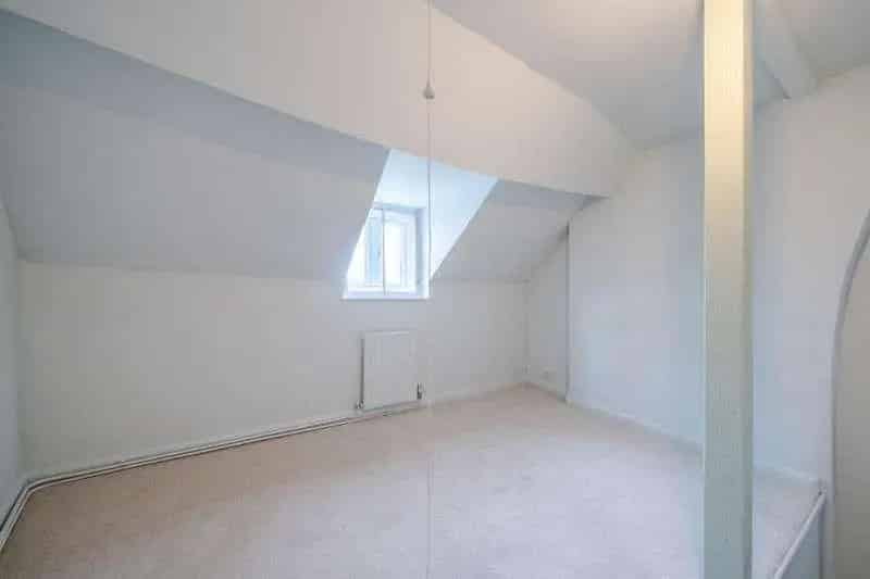 2 Bed Character Cottage for Sale in Chipping Norton