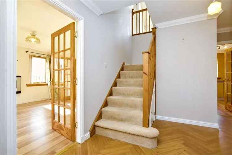 4 Bed Detached House Near Biggar