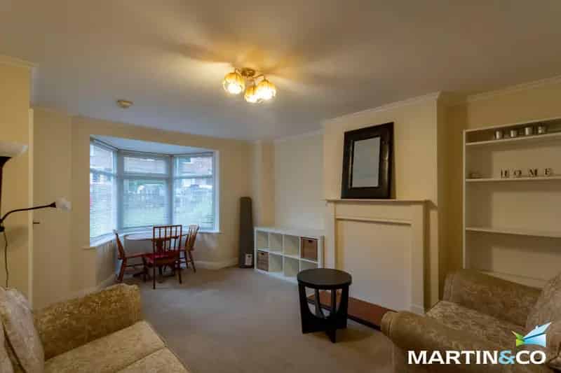 3 Bedroom Terraced House Near Queen Elizabeth Hospital Birmingham