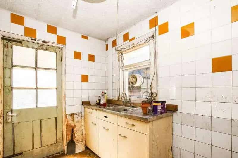 3 Bed House for Sale Hackney E5 - Full Refurbishment Opportunity
