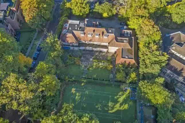 8 Bedroom Ambassadorial House for Sale Bishops Avenue London