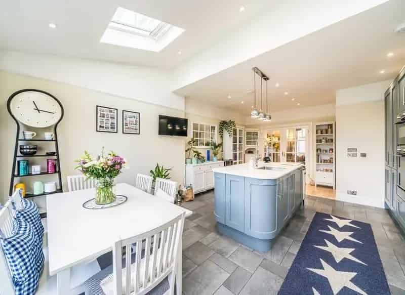 3 Double Bedroom Family Home near Richmond Park
