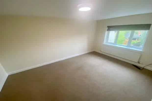 Two Double Bedroom Coach House Near Beeston Town Centre