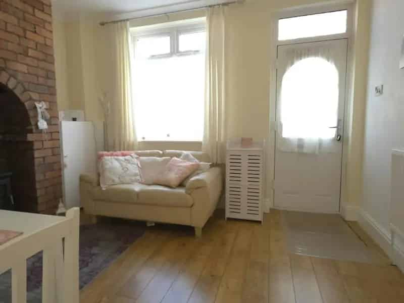 Stunning 2-Bed Freehold House with Private Garden and Electric Car Charging