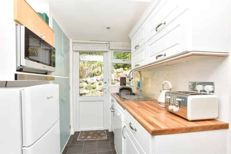 2 Bedroom Semi-Detached House for Sale - Chain Free