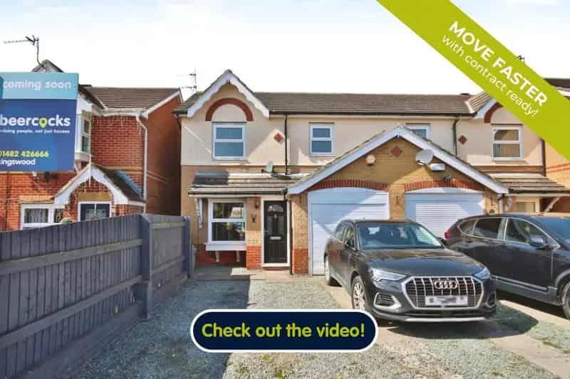 3 Bedroom End of Terrace House for Sale