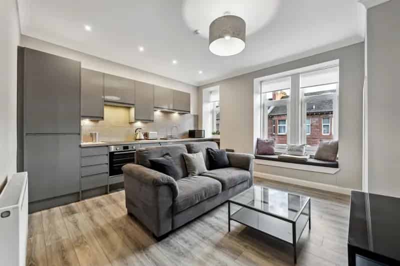 One Bedroom Flat Battlefield Glasgow