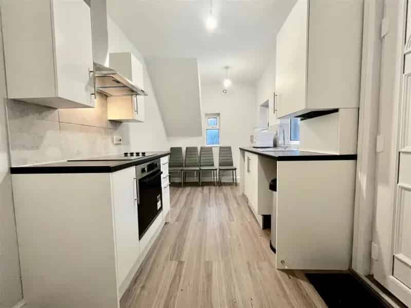 2 Bed Ground Floor Flat for Sale Near Saltwell Park