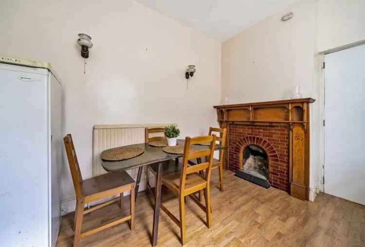 4 bedroom terraced house for sale