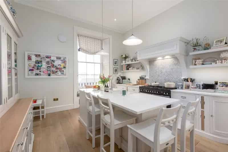 Elegant Georgian Townhouse in Edinburgh's New Town