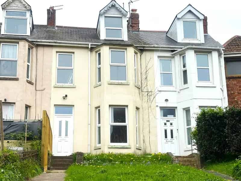 Two-Bedroom Ground Floor Property Town Centre Location