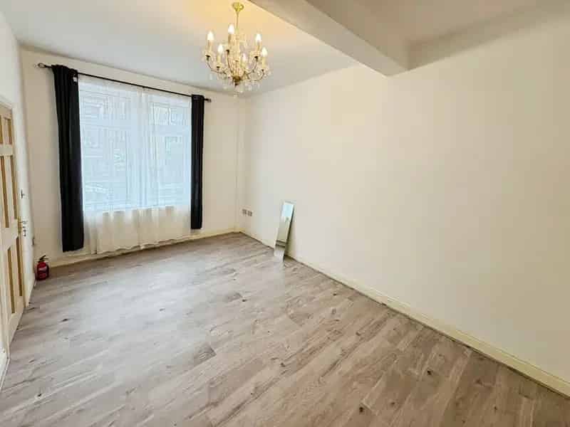 5 Bedroom Mid Terrace House for Sale Brighouse West Yorkshire