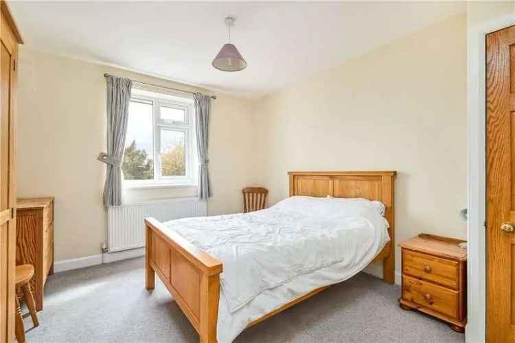 3 Bed House for Sale in Bramhope
