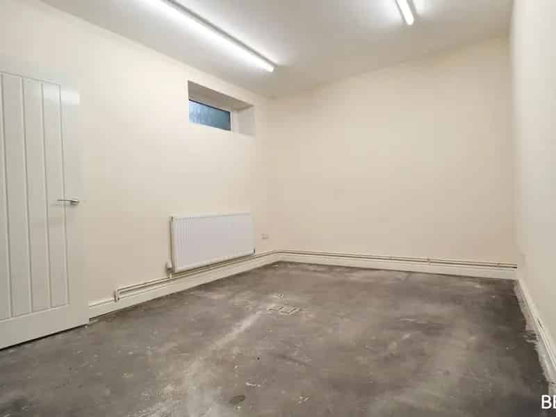 Pontypridd Office Space To Let - 30 sq m Self Contained Unit