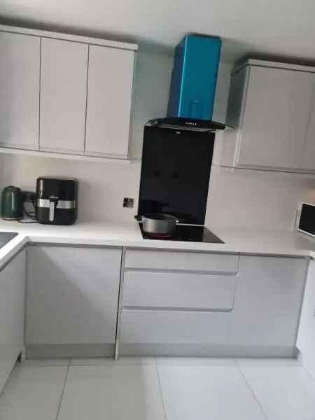 House For Rent in Bradford, England