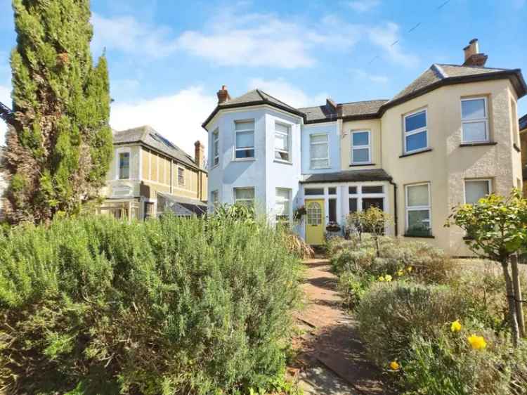 4 Bedroom House for Sale 1780 SQ FT