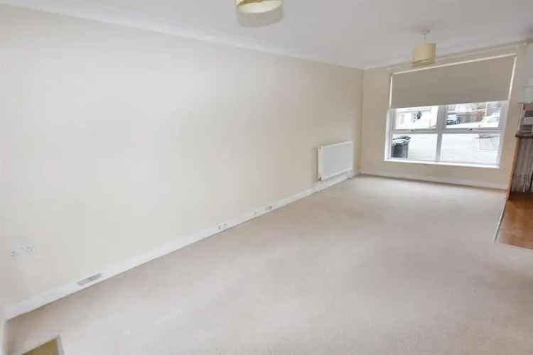 1 Bedroom Flat for Sale - Modern Ground Floor Apartment with Parking