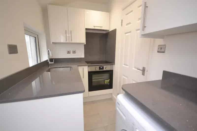 1 Bedroom Flat To Let Near Reading Town Centre