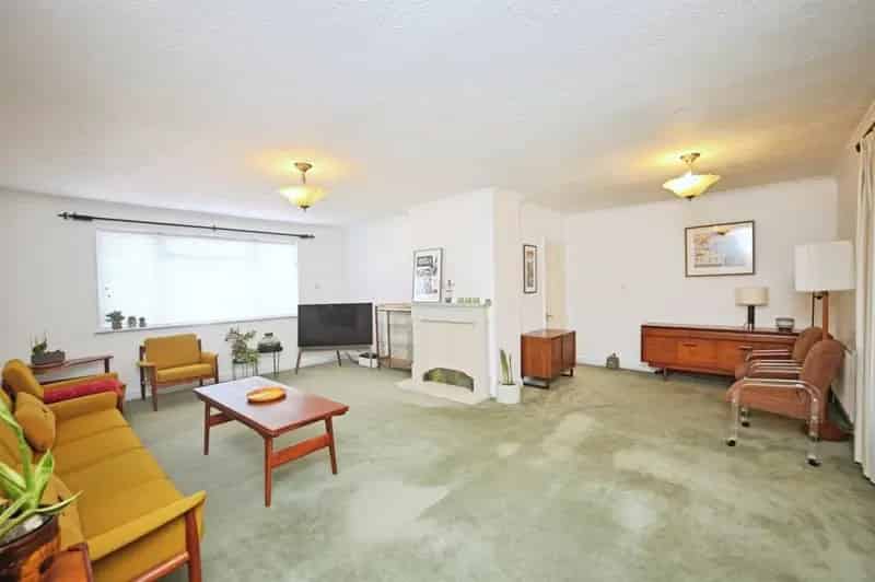Four Bedroom Detached House Claverdon Ample Parking Large Garden