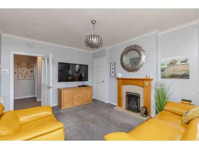 3 Bedroom Flat for Sale in Musselburgh