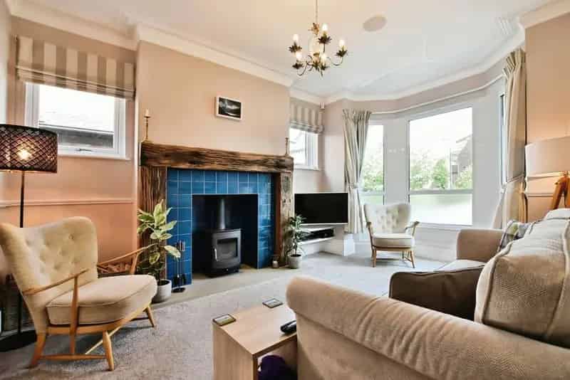 3 Bedroom Semi Detached House for Sale in Sale Greater Manchester