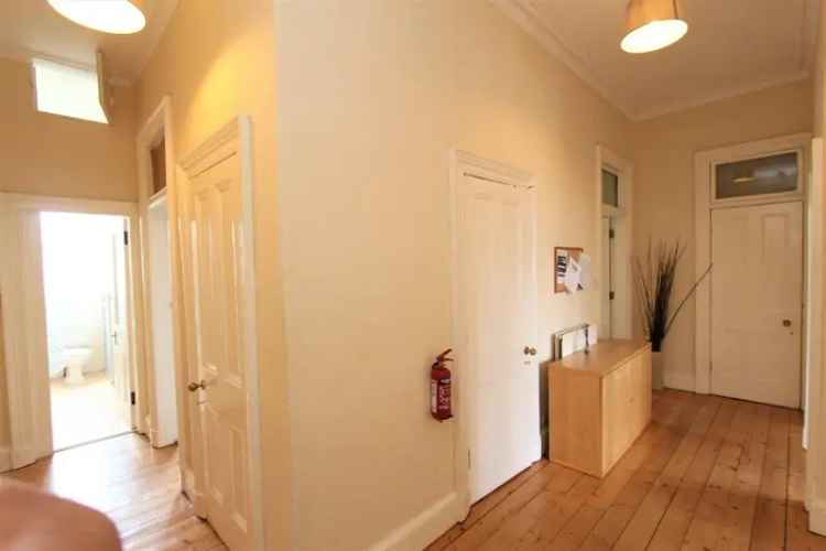 4 Bedroom Flat to Rent in Polwarth - HMO