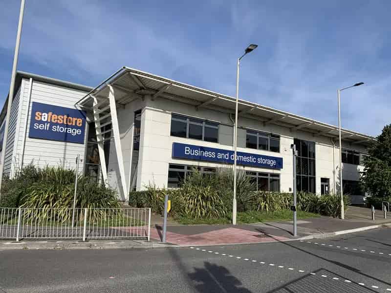 All Inclusive First Floor Offices with Parking