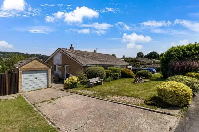 2 Bedroom Semi-Detached Bungalow for Sale