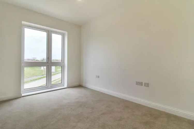 2 Bedroom Top Floor Apartment Wixams
