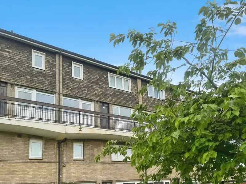 2 Bedroom Flat for Sale York YO26