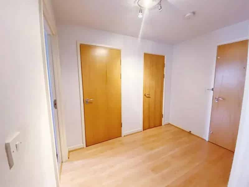 1 Bedroom Furnished Apartment Near Leeds University